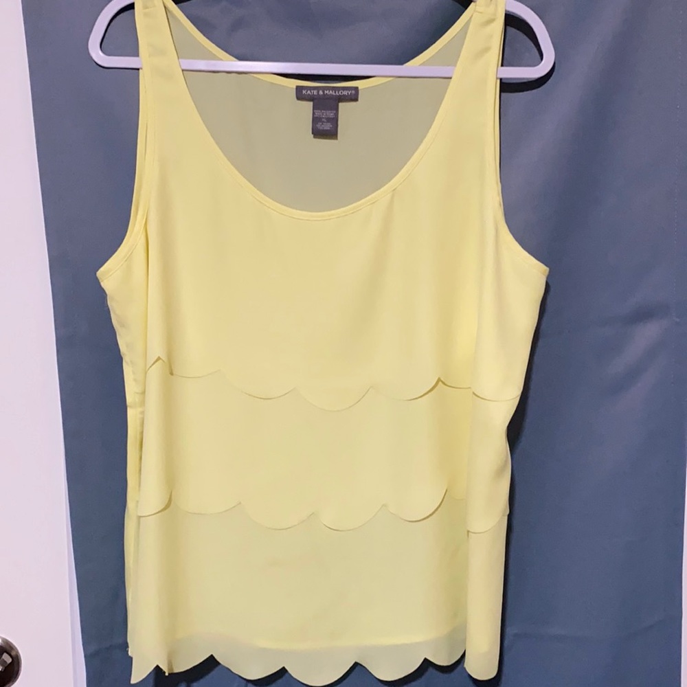 Sleeveless Women’s blouse